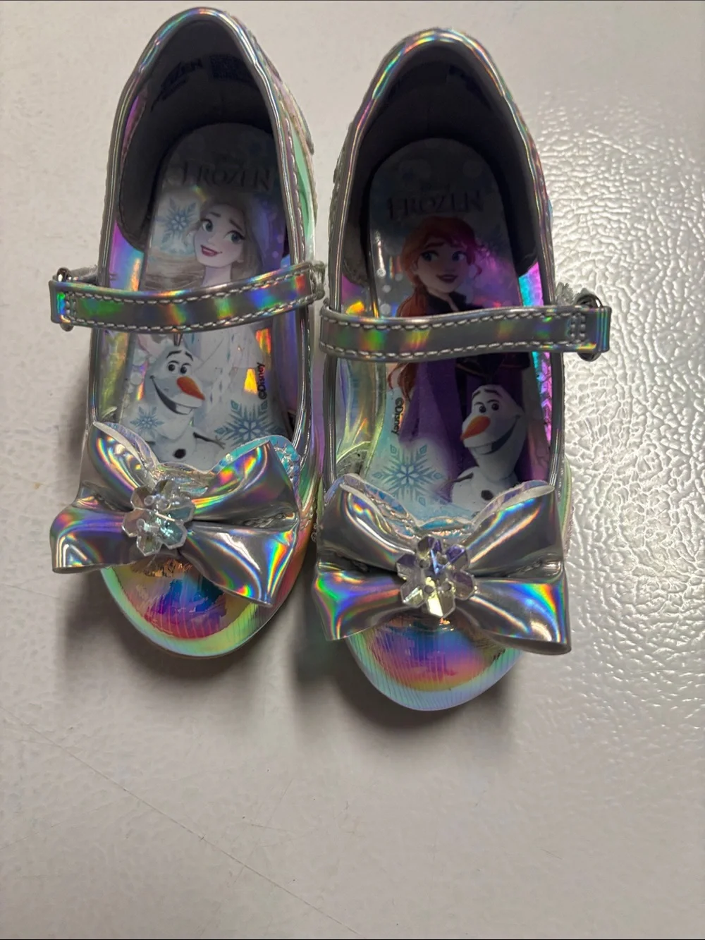 NWOT Disney Girls' Holographic Silver Frozen Costume Shoes